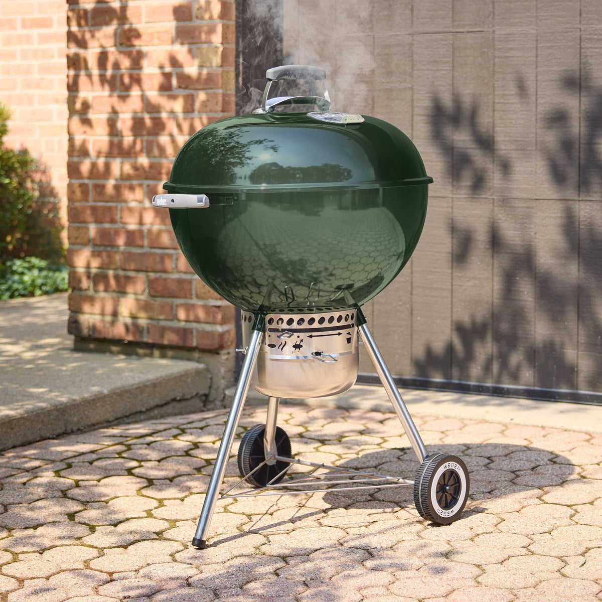 Weber 22” Original Kettle® Premium Charcoal Grill
