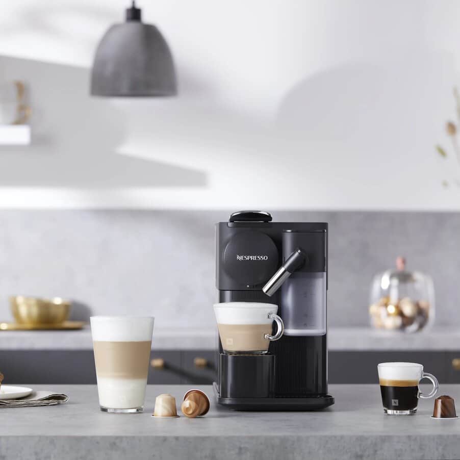 Nespresso Lattissima One Coffee & Espresso Machine by De'Longhi