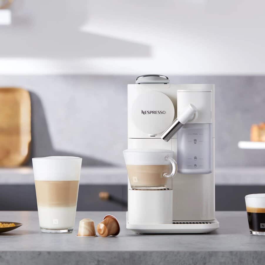 Nespresso Lattissima One Coffee & Espresso Machine by De'Longhi