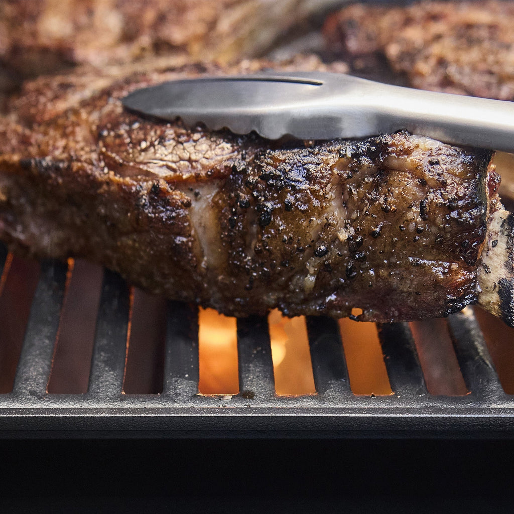 Weber Genesis® E-430 Gas Grill Stealth® Edition