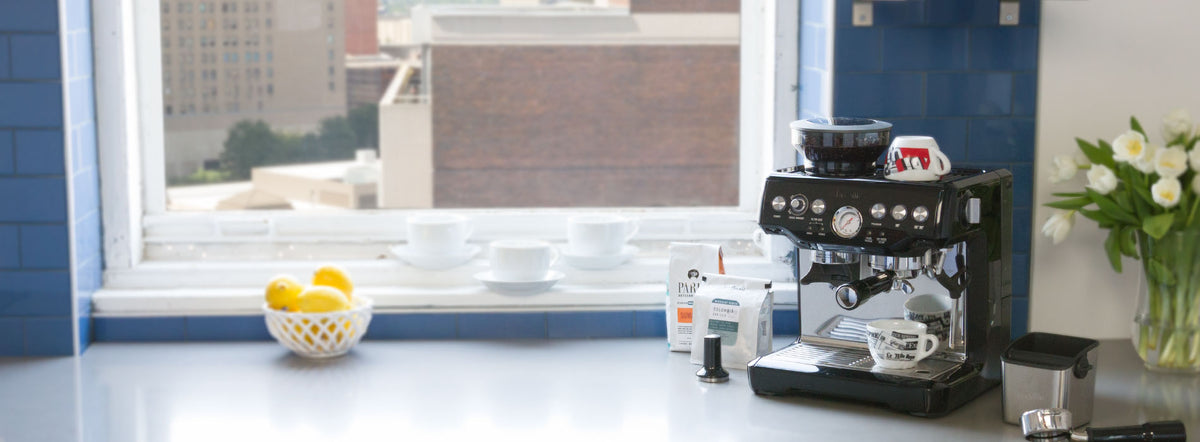 Breville Barista Express Semi-Automatic Espresso Machine with Grinder – BES870